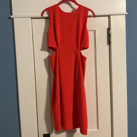 NWOT Trina Trina Turk Helena Cutout Sheath Dress 2 - Picture 5 of 11
